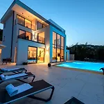 Naya With Heated Pool And Hot Tub Villa Veprinac
