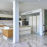 Naya With Heated Pool And Hot Tub Villa