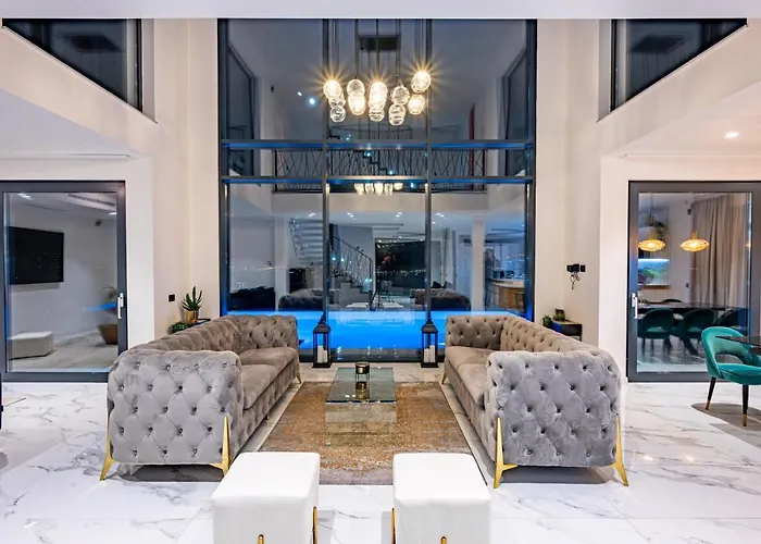 Βίλα Naya With Heated Pool And Hot Tub *